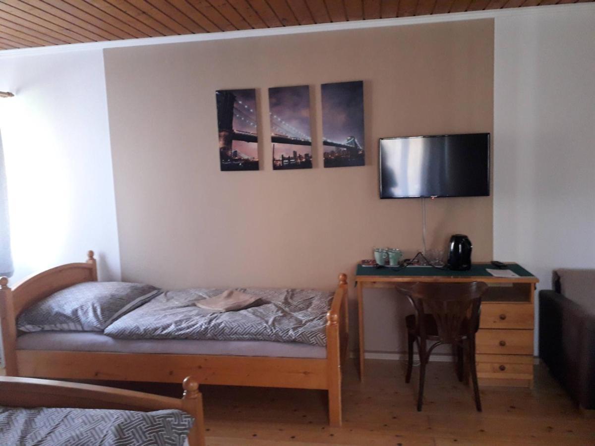Penzion Na Strelnici Poděbrady エクステリア 写真